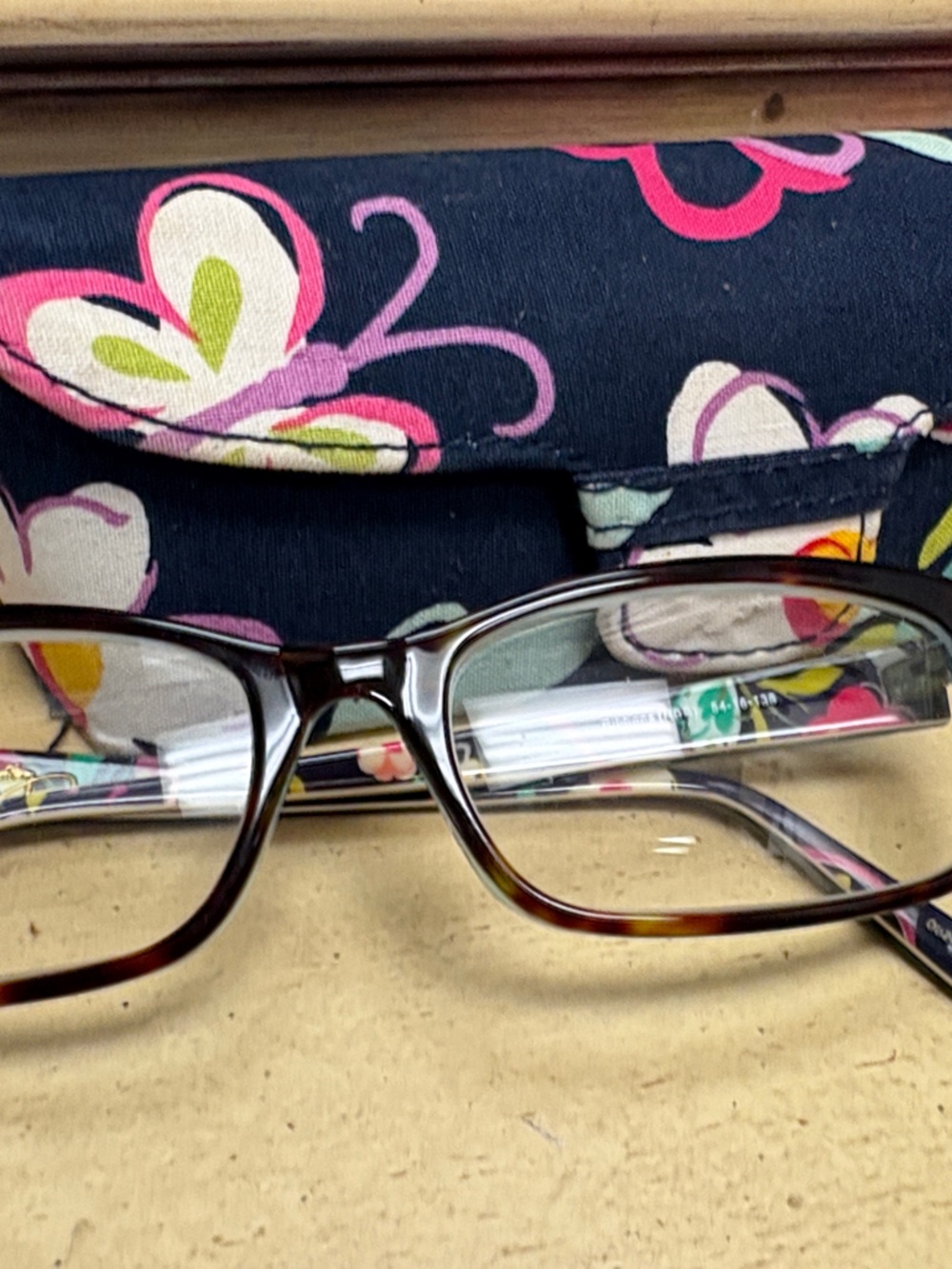 Vera Bradley Floral Navy Case with Tortoiseshell Reading Glasses